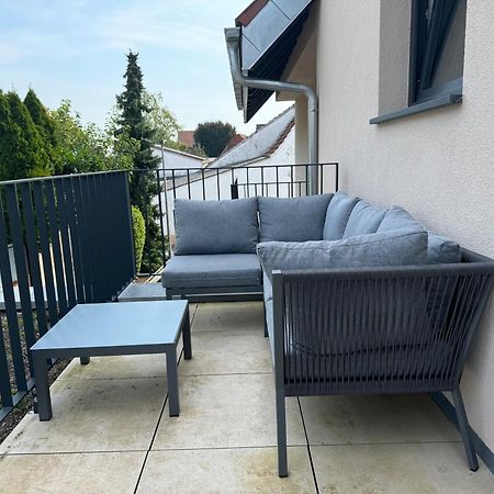 Moderne Ferienwohnung Mit Terrasse, Grill & Privatparkplatz Venningen Exterior foto